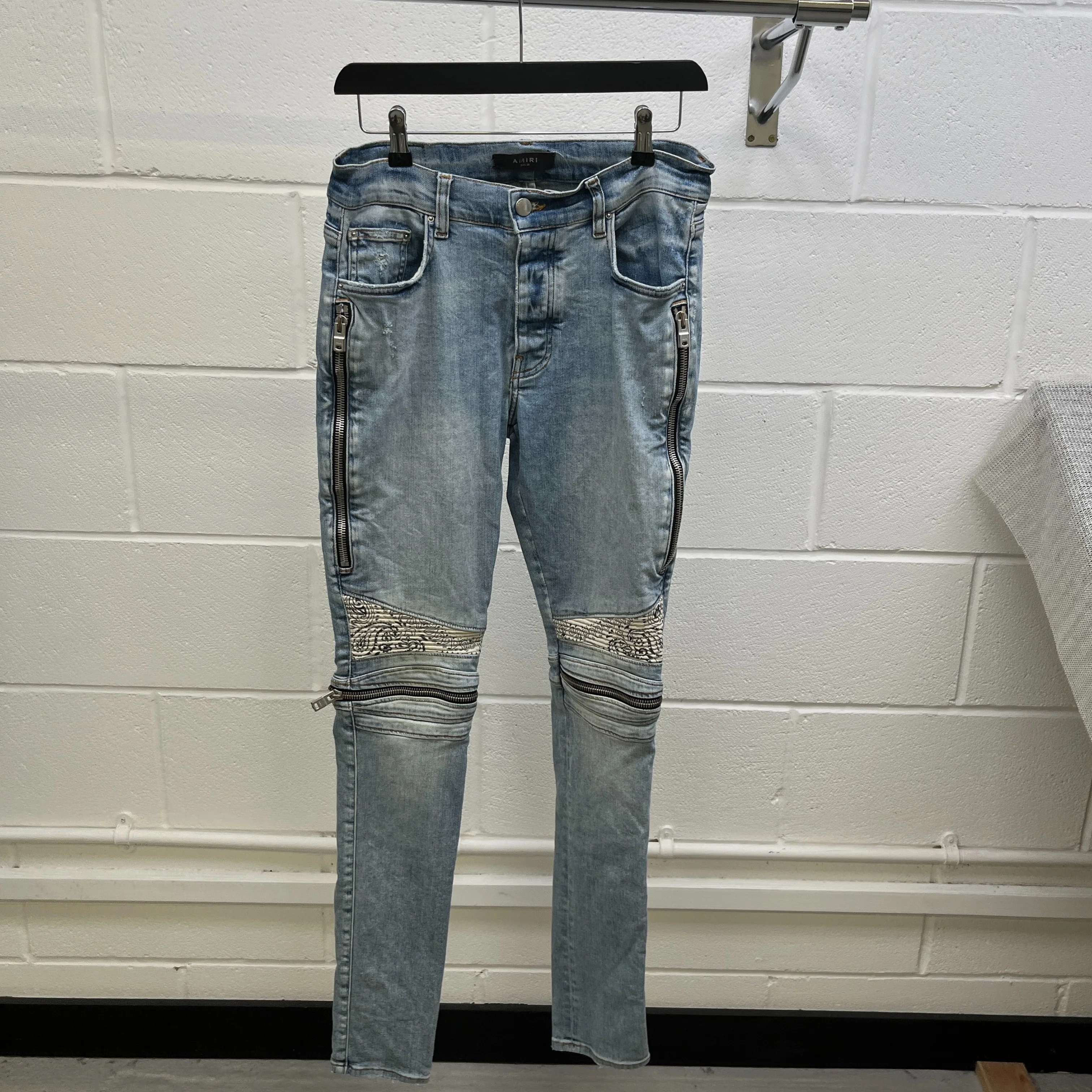 Men's Bandana Biker Jeans Blue Size Waist 32" - Image 10