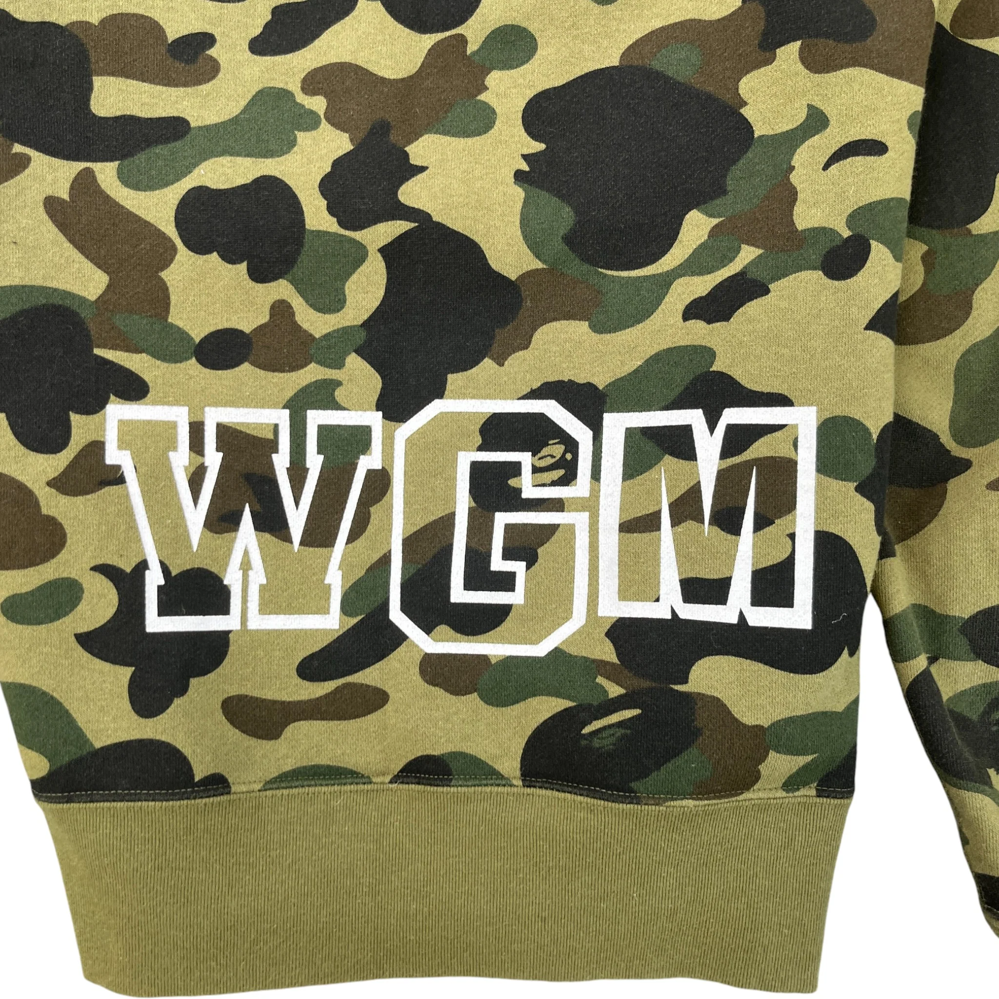 Men's Camo Shark Jumper Khaki Size L - Image 4