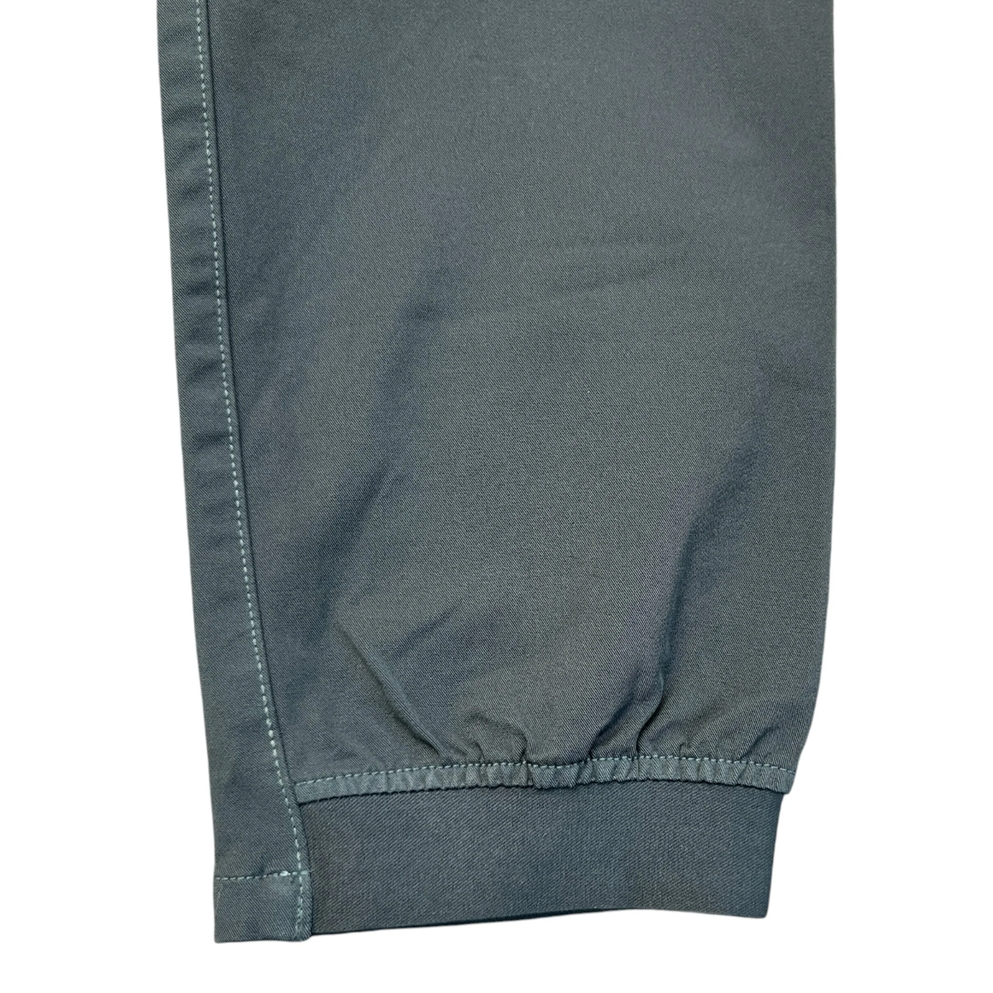 Men's Compass Logo Trousers Green Size Waist 29" - Image 8
