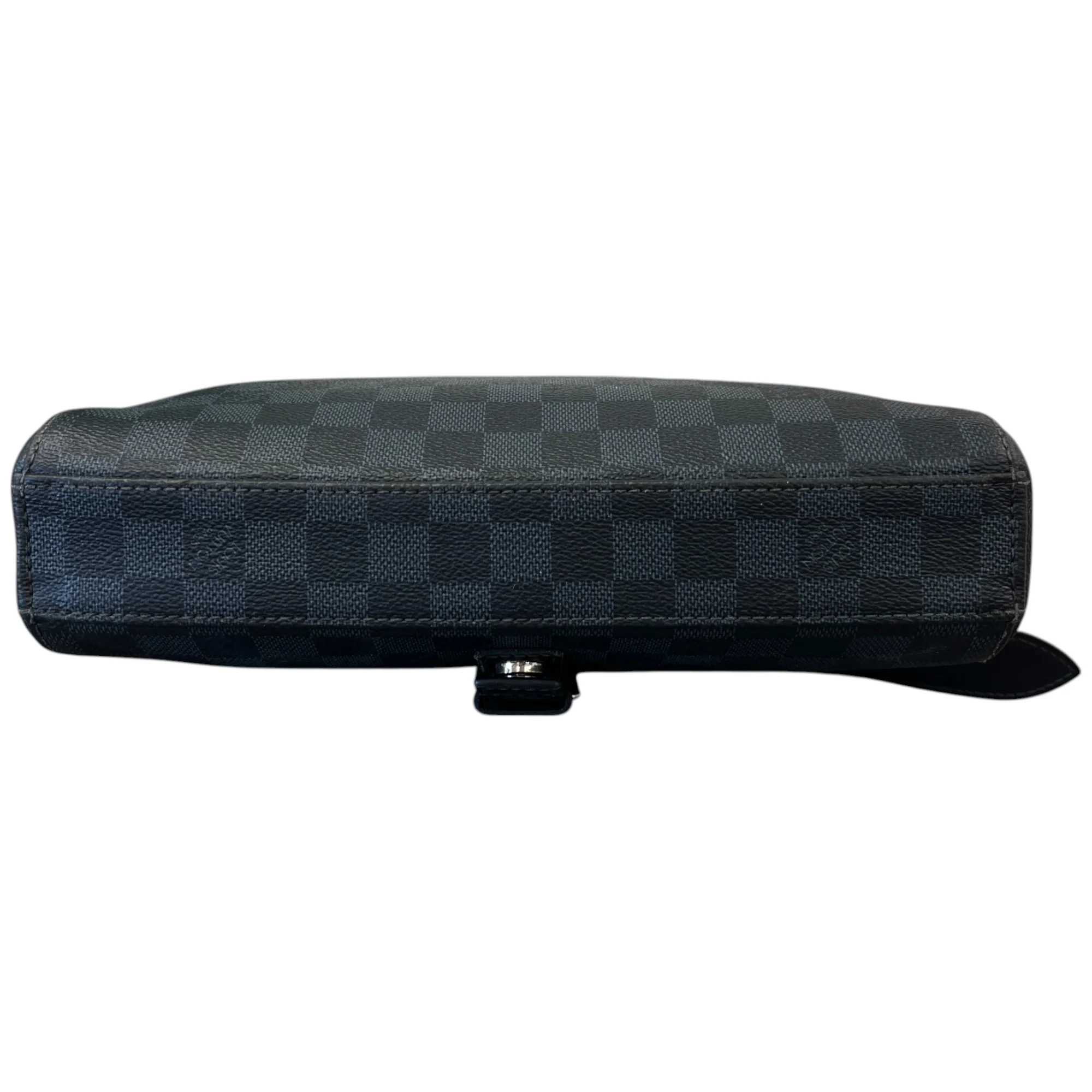 Men's Damier Colbalt Newport Bag Black - Image 6
