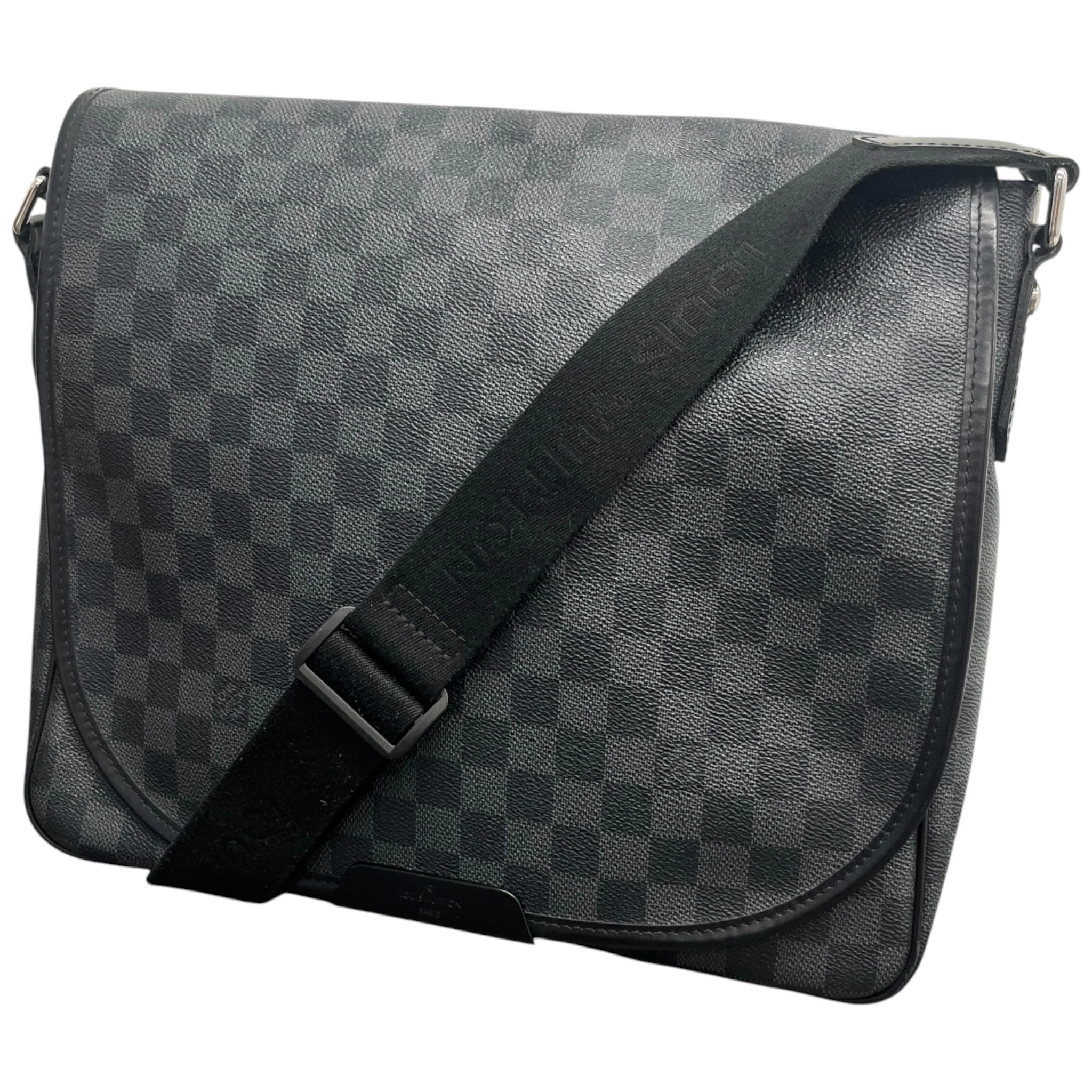 Men's Damier Graphite Daniel Messenger Bag Black - Image 5