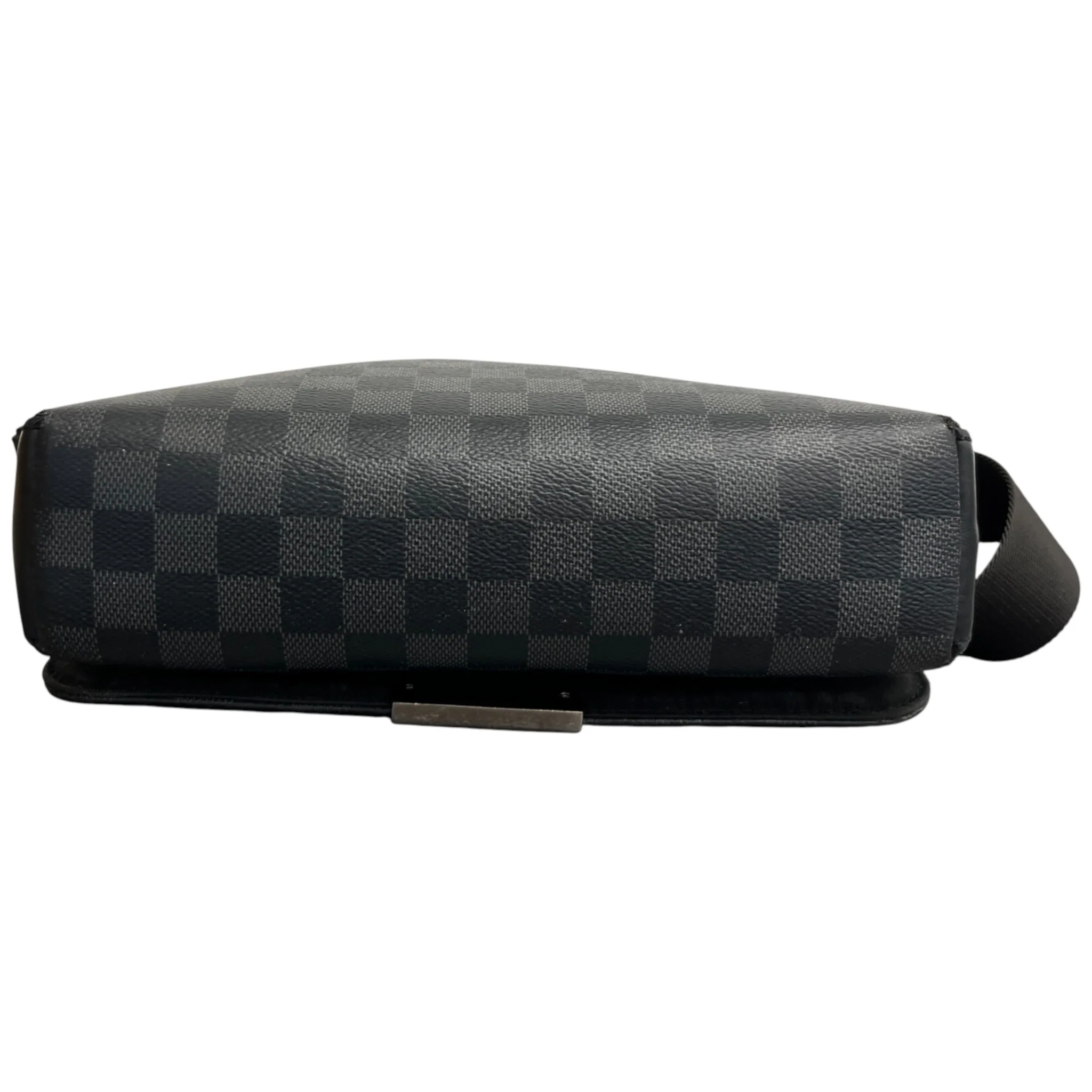 Men's Damier Graphite District Pm Messenger Bag Black - Image 10