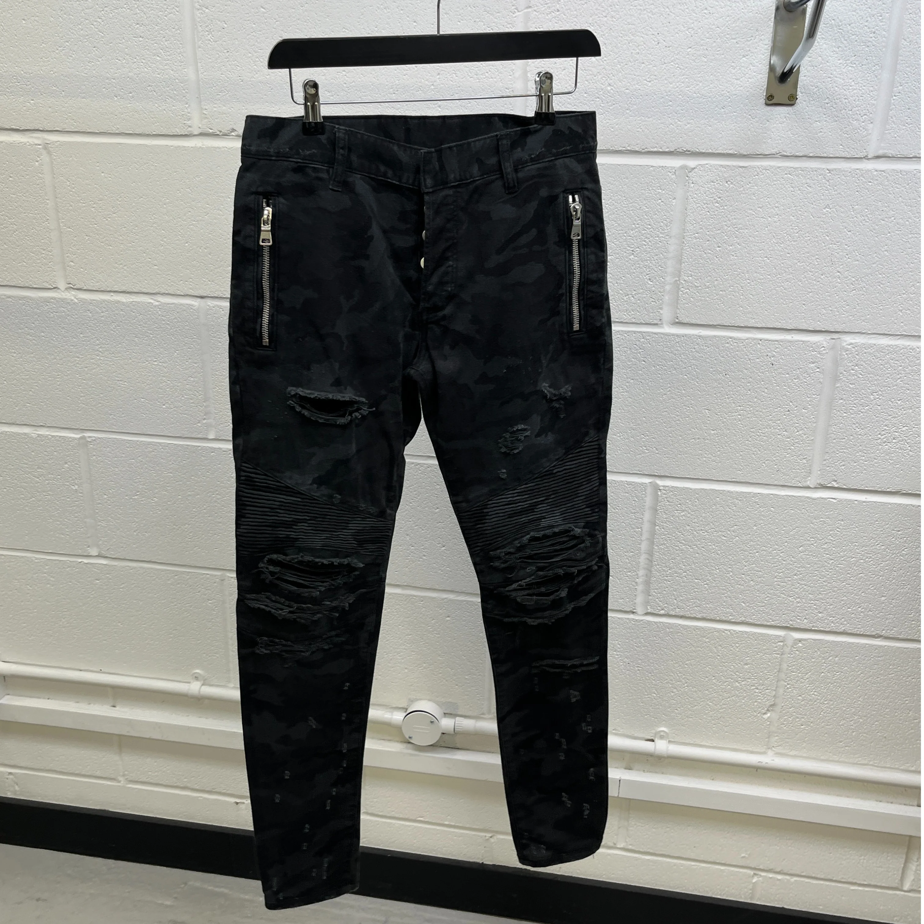 Men's Distressed Camo Print Jeans Black Size Waist 30" - Image 8