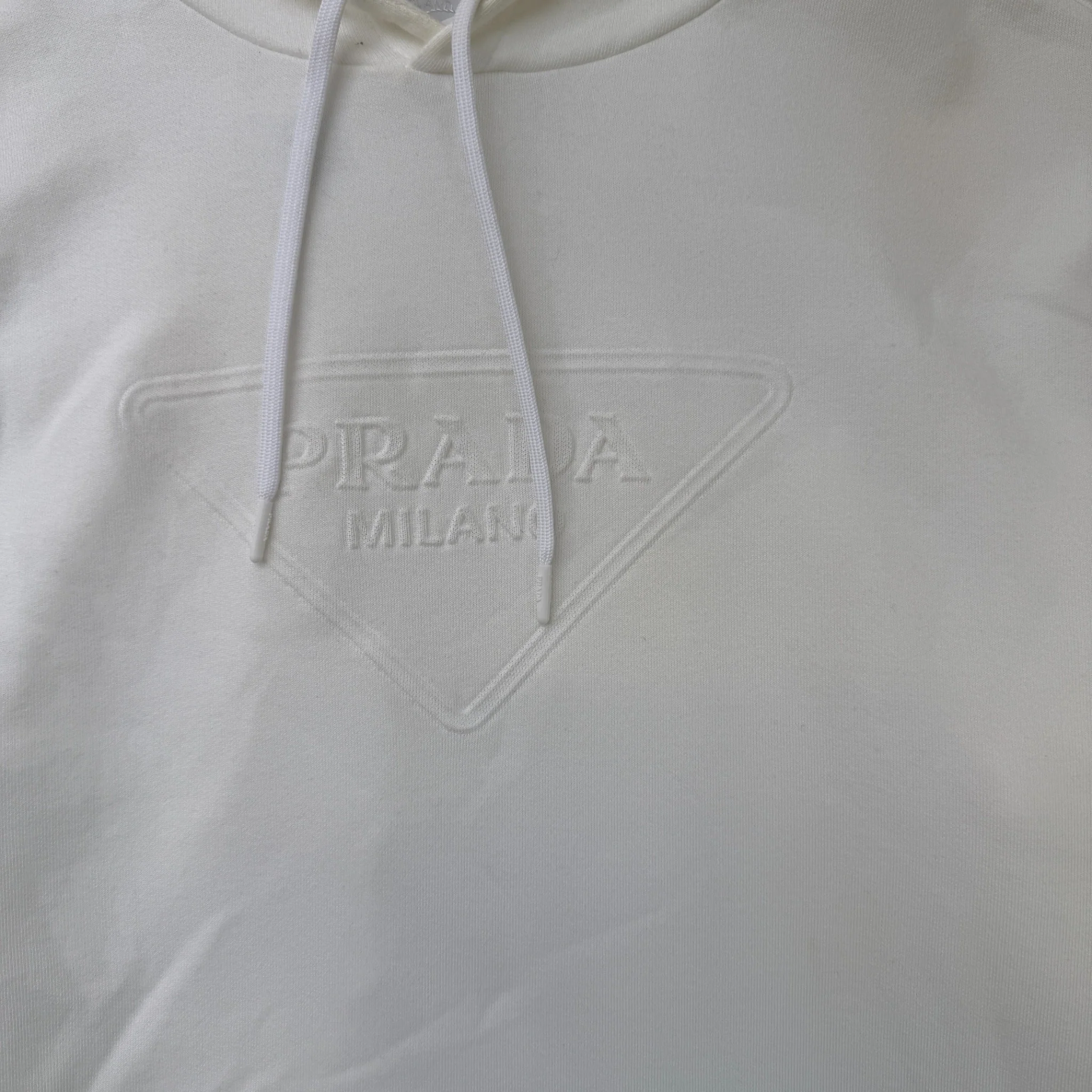 Men's Embossed Logo Hoodie White Size M - Image 4