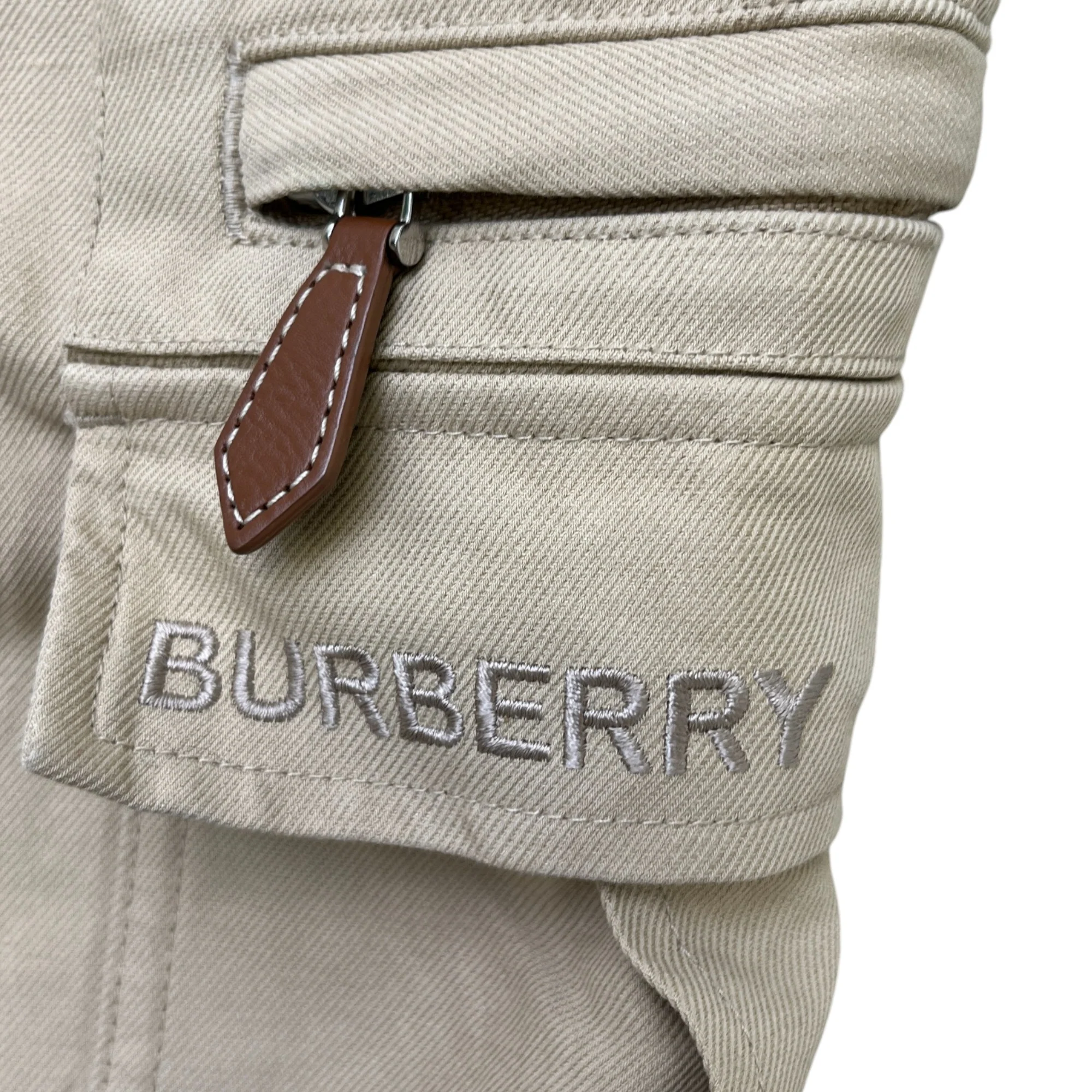 Men's Embroidered Logo Cargo Shorts Beige Size IT 58 / UK 42 - Image 5
