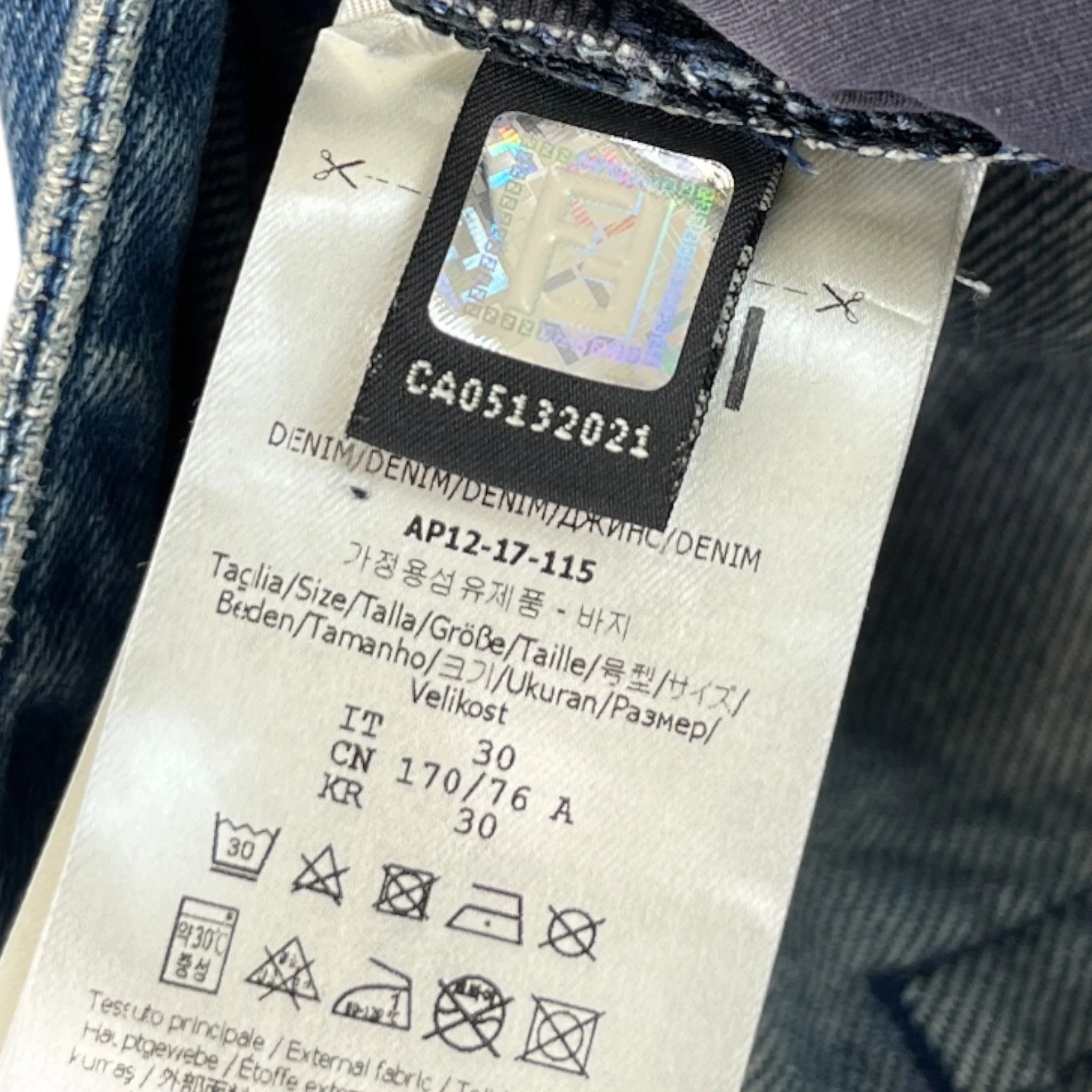Men's Embroidered Logo Pocket Jeans Blue Size Waist 34" - Image 8