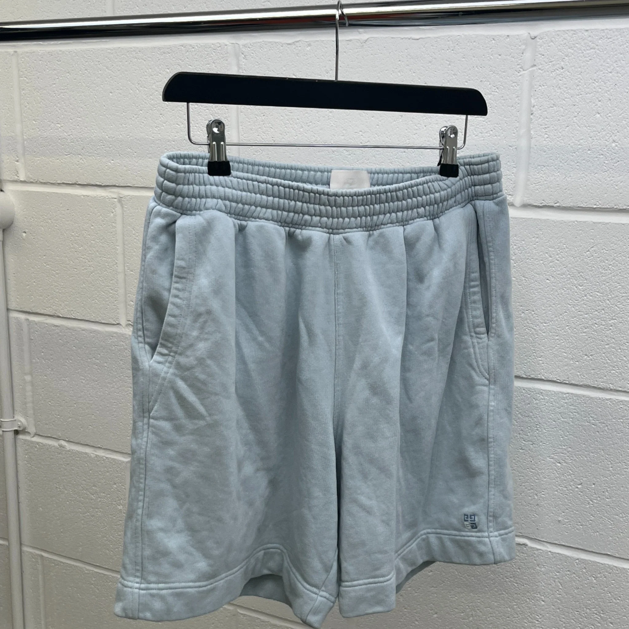 Men's Embroidered Logo Shorts Blue Size L - Image 8