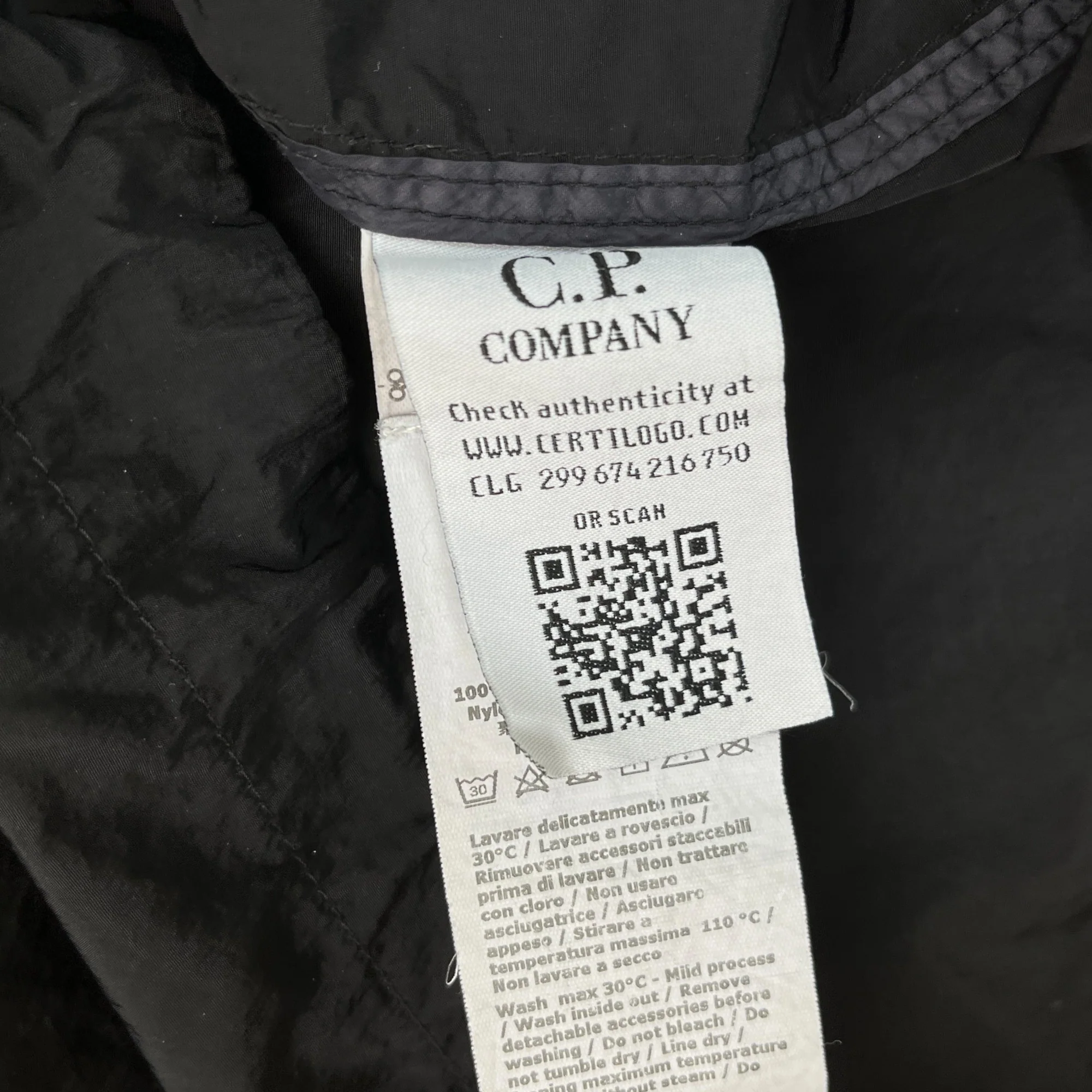 Men's Lens Logo Windbreaker Black Size S - Image 7