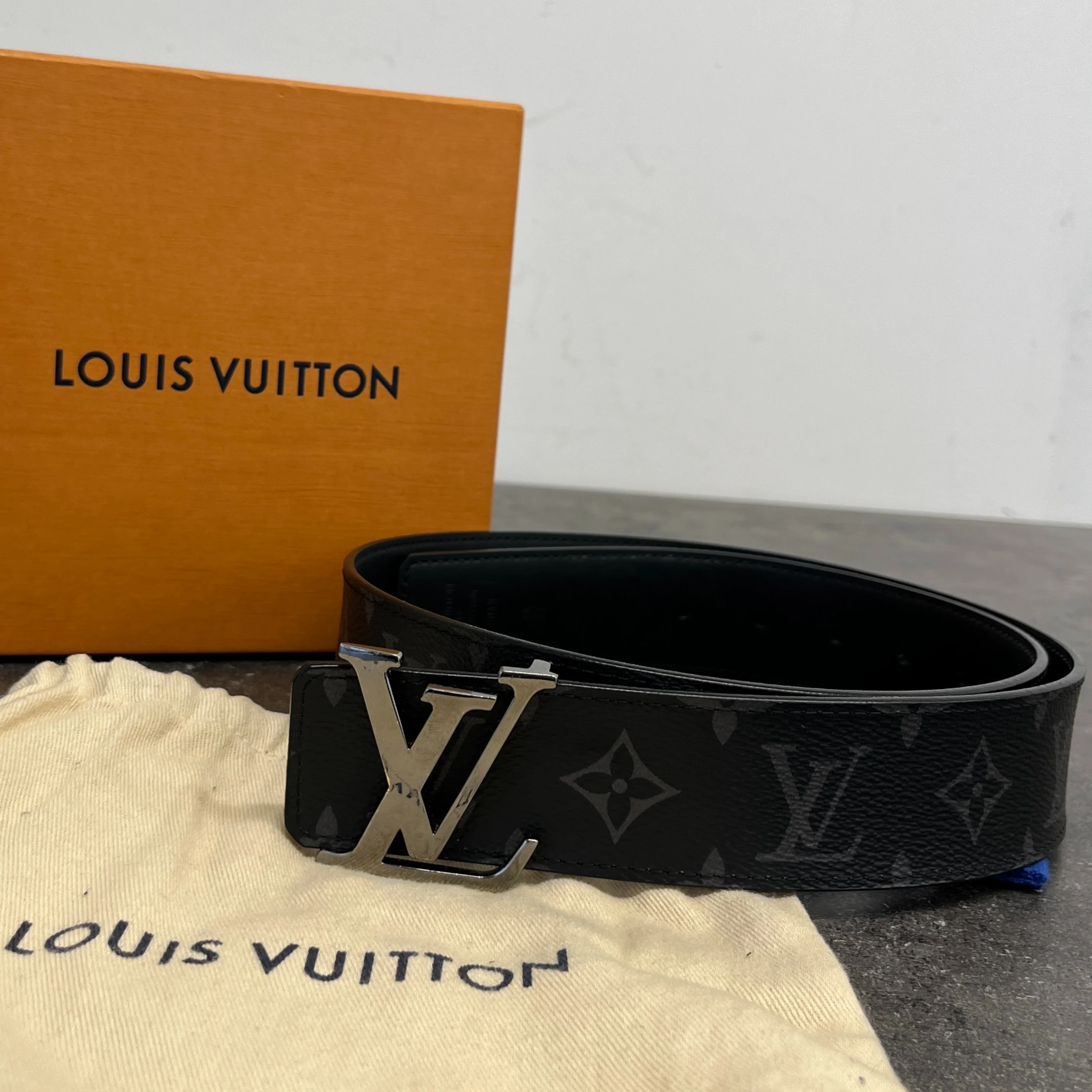 Men's Monogram Eclipse Reversible Belt Black Size Waist 28" - Image 9