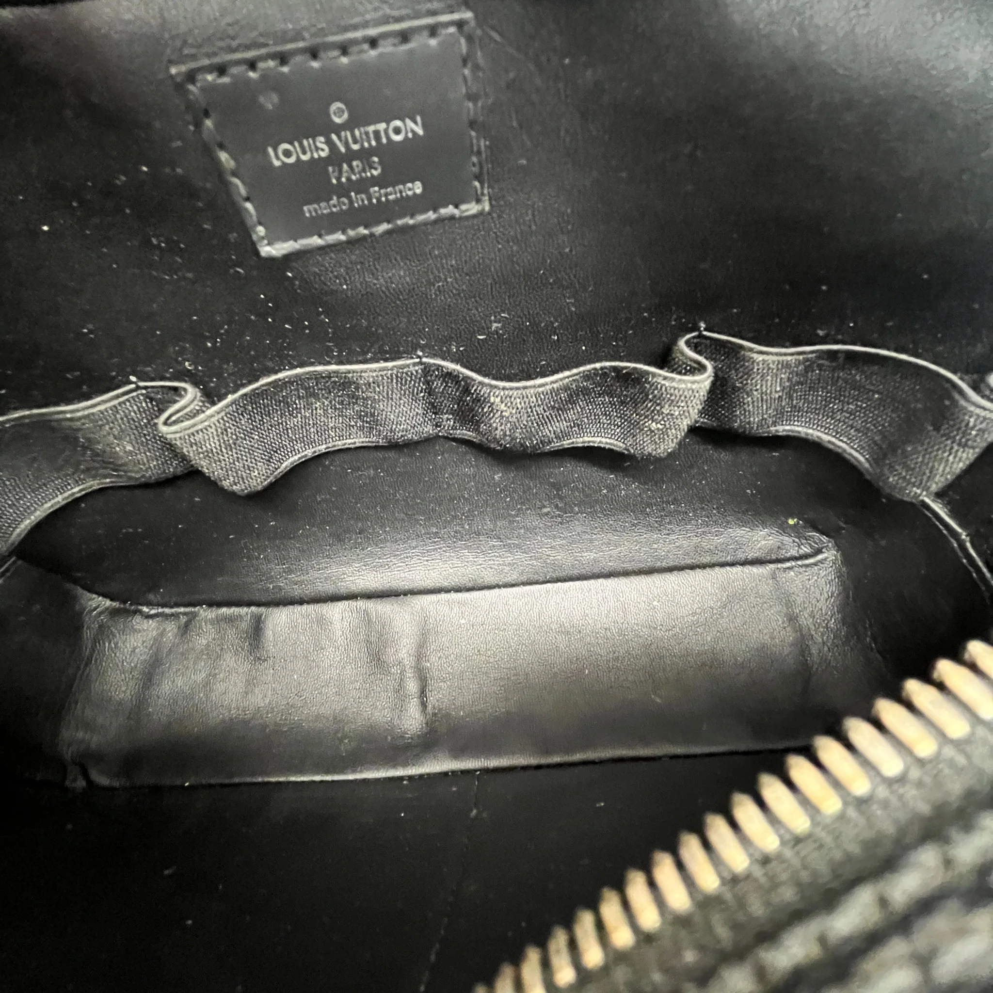 Men's Monogram Eclipse Toiletry Pouch Gm Toiletry Bag Black - Image 12
