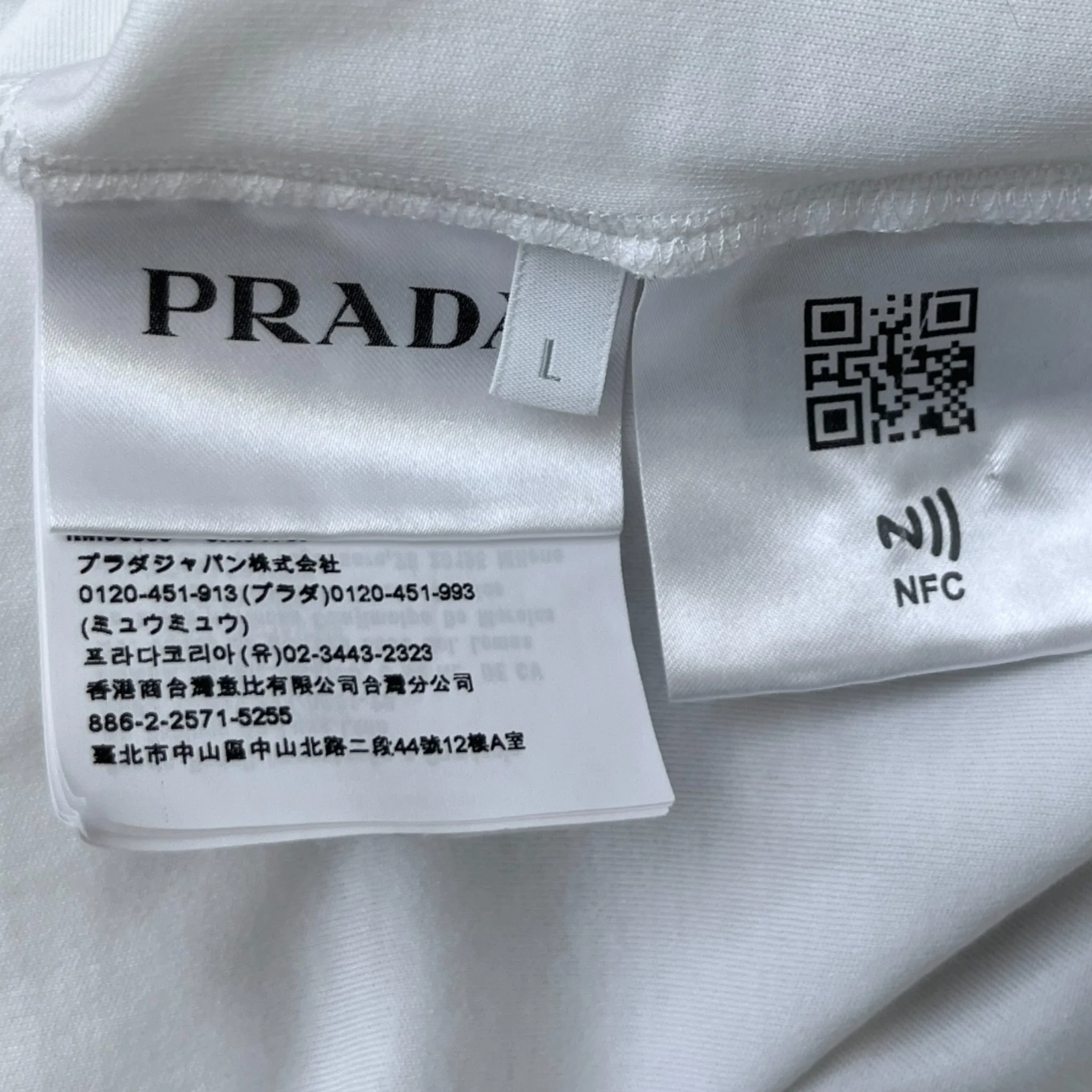 Men's Plaque Logo T-Shirt White Size L - Image 6