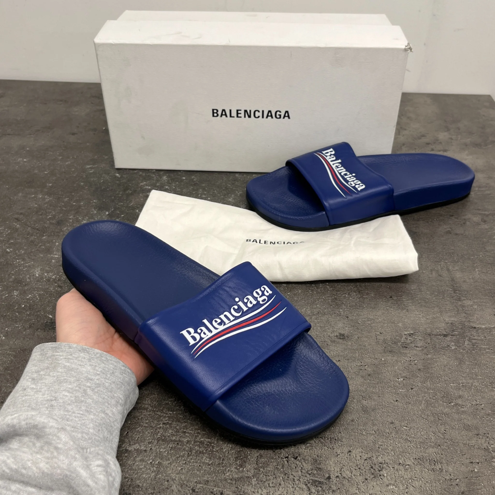 Men's Pool Political Logo Slides Blue Size EU 41 / UK 7 - Image 12