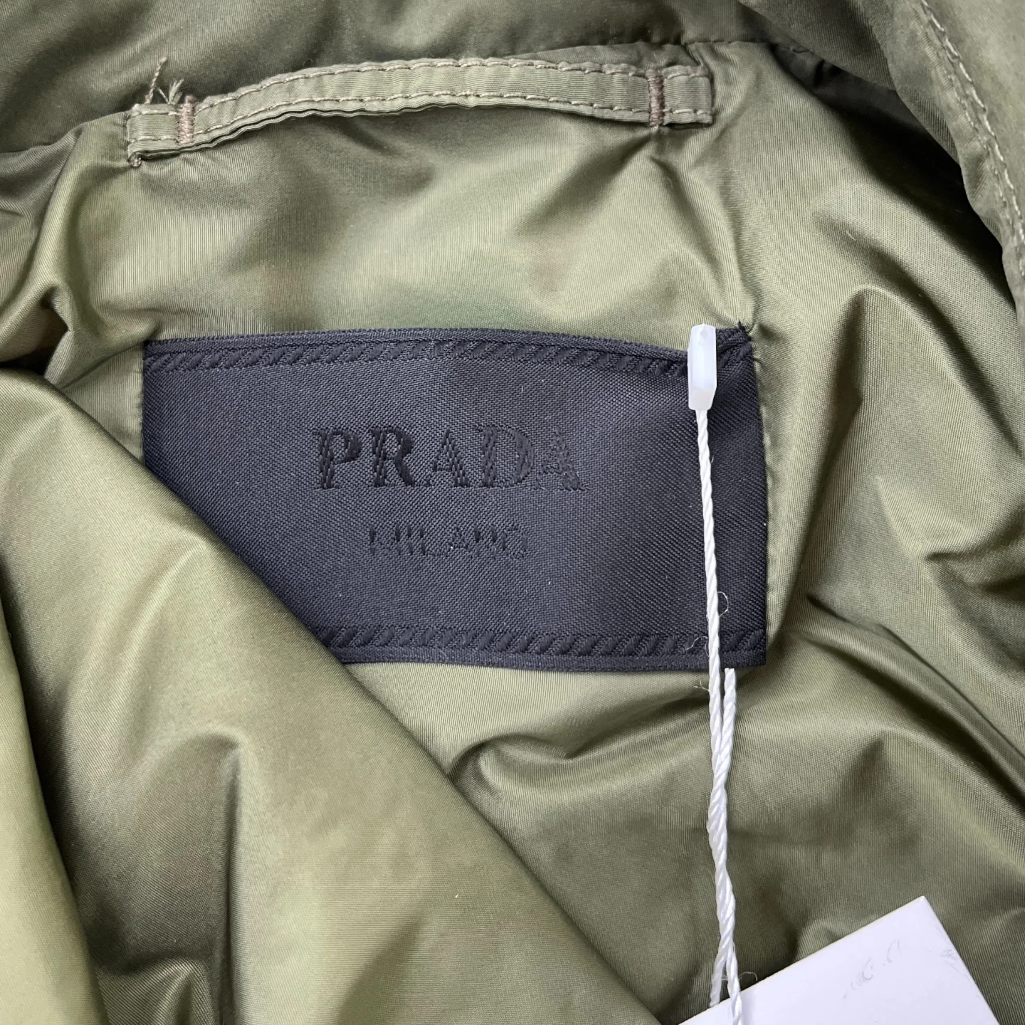 Men's Re-Nylon Plaque Logo Jacket Green Size S - Image 7