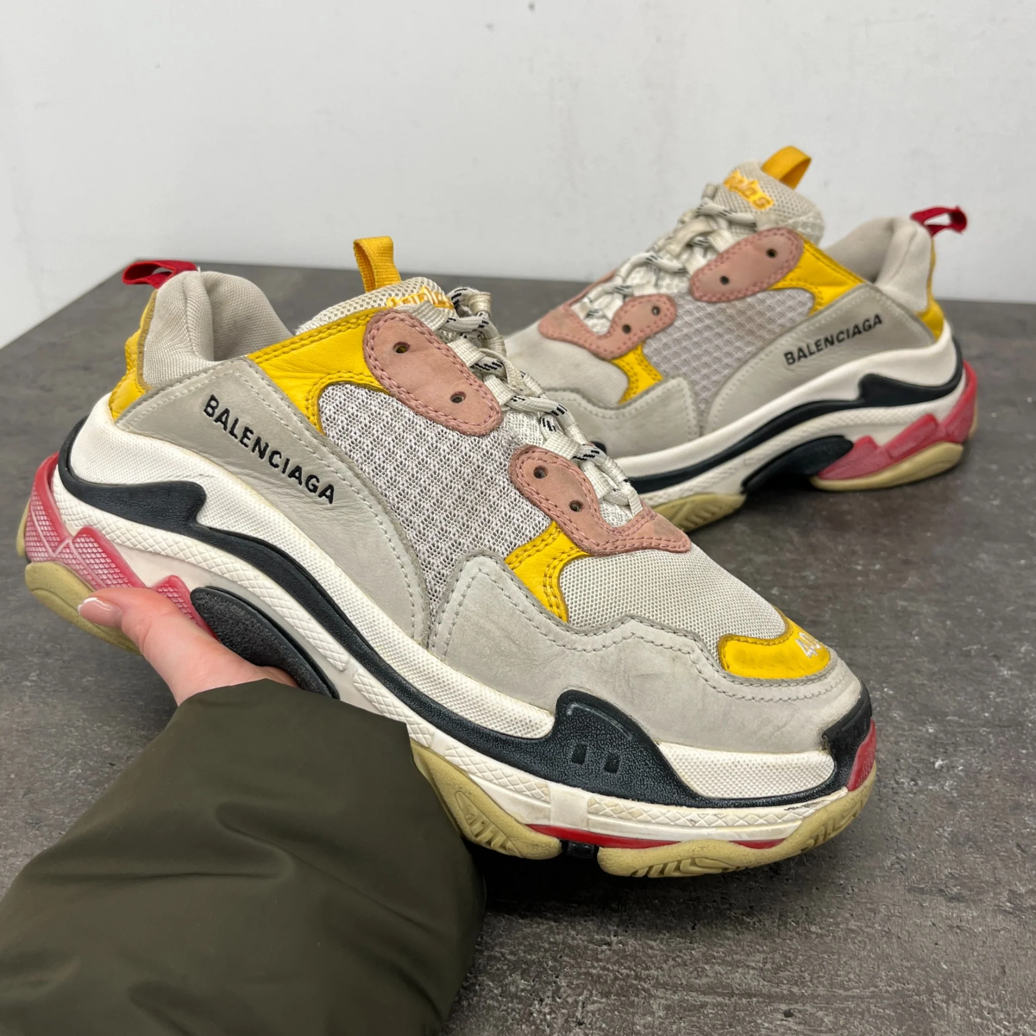 Men's Triple S Low Trainers Beige Size EU 41 / UK 7 - Image 13