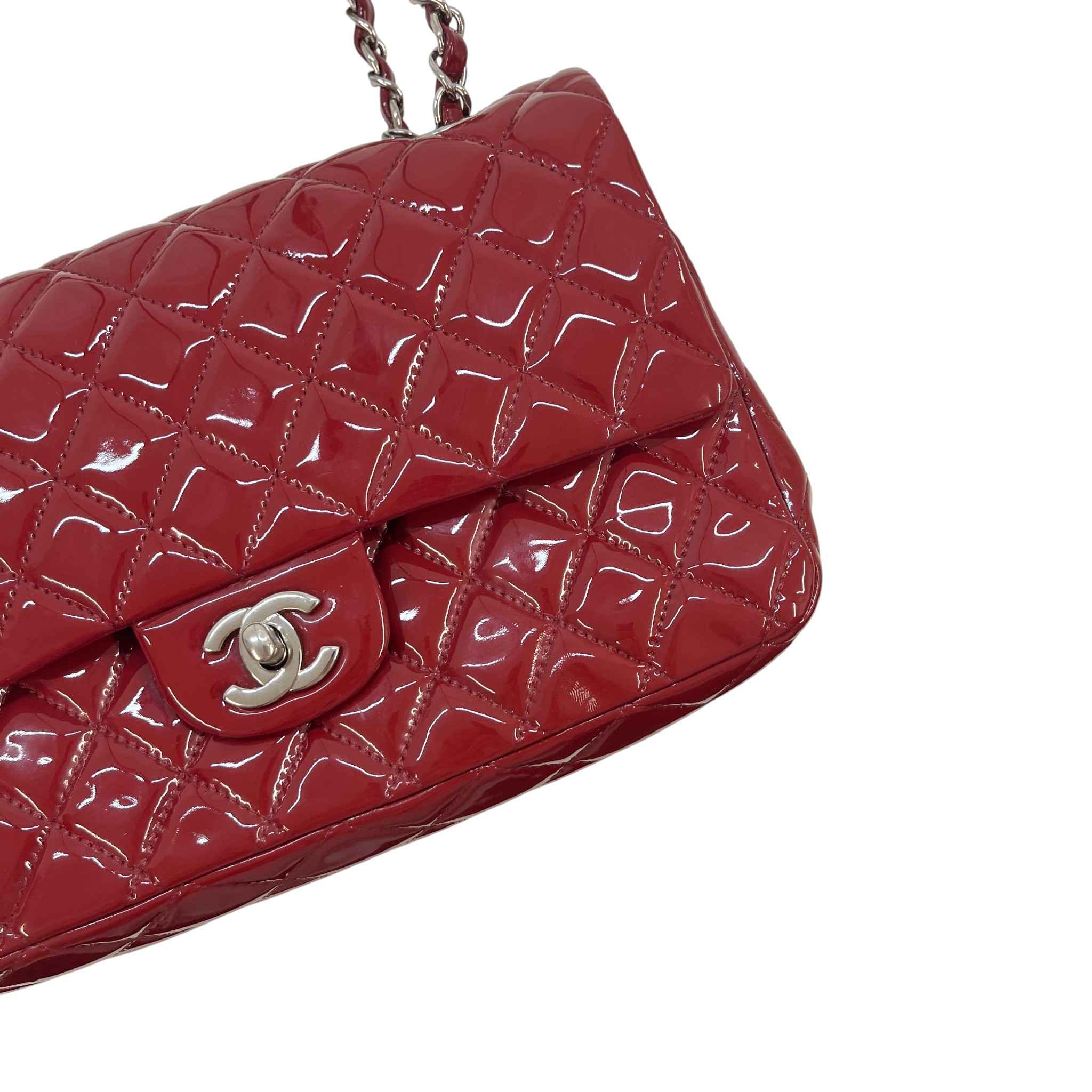 Women's Classic Double Flap Medium Patent Handbag Burgundy - Image 16