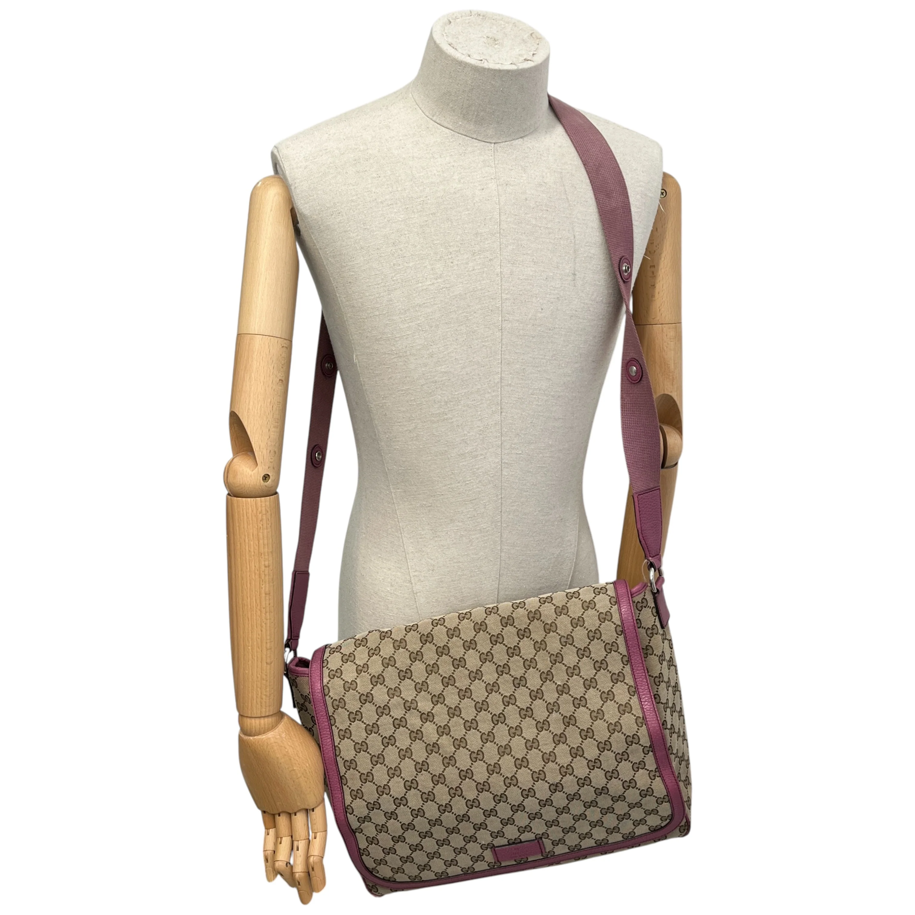 Women's Gg Supreme Messenger Bag Beige - Image 2