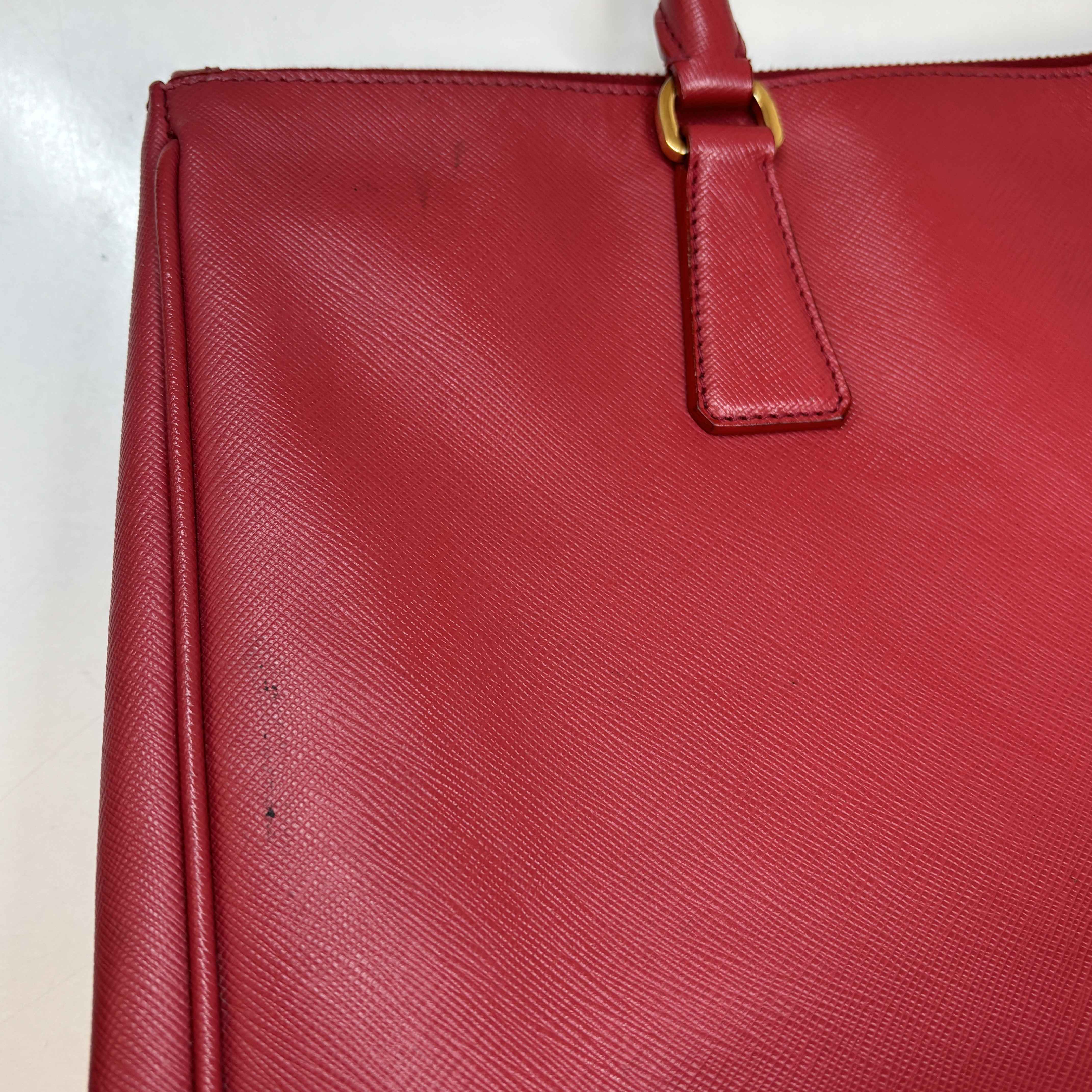 Women's Large Saffiano Lux Handbag Red - Image 14