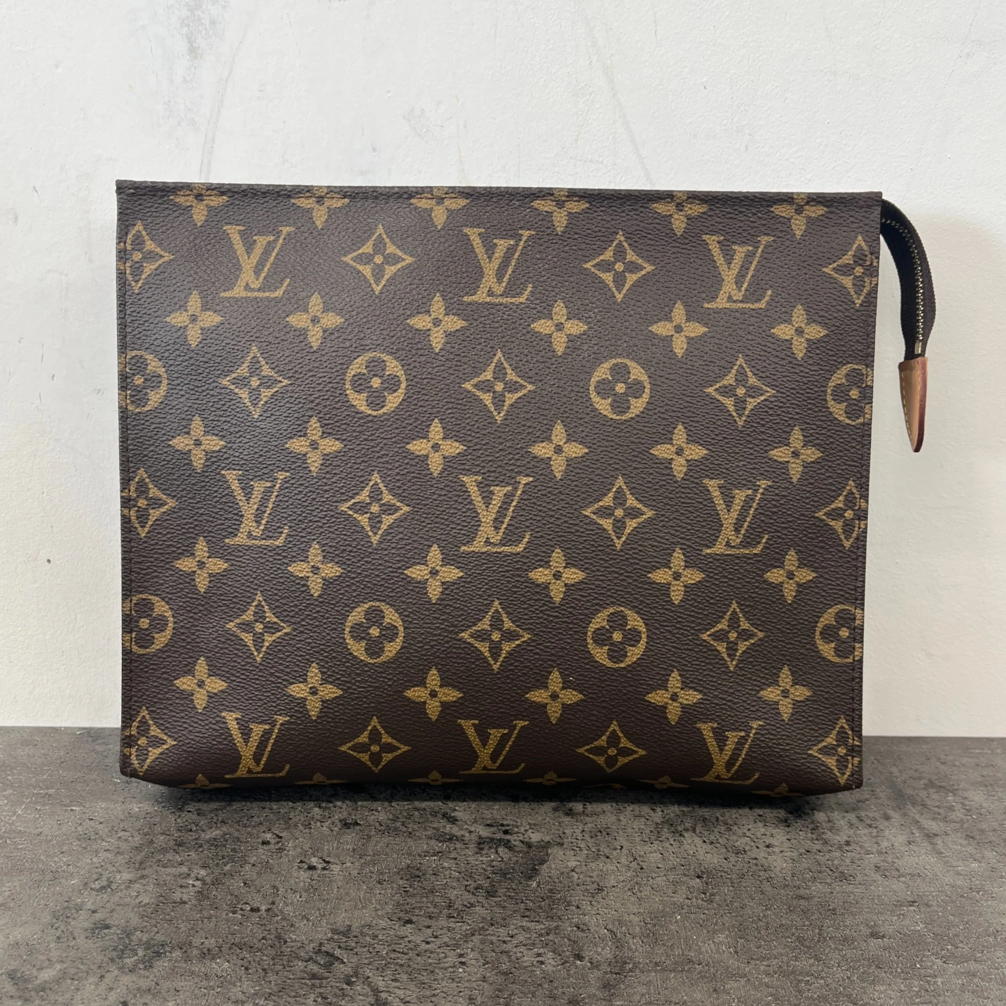 Women's Monogram Canvas 26 Toiletry Pouch Brown - Image 7