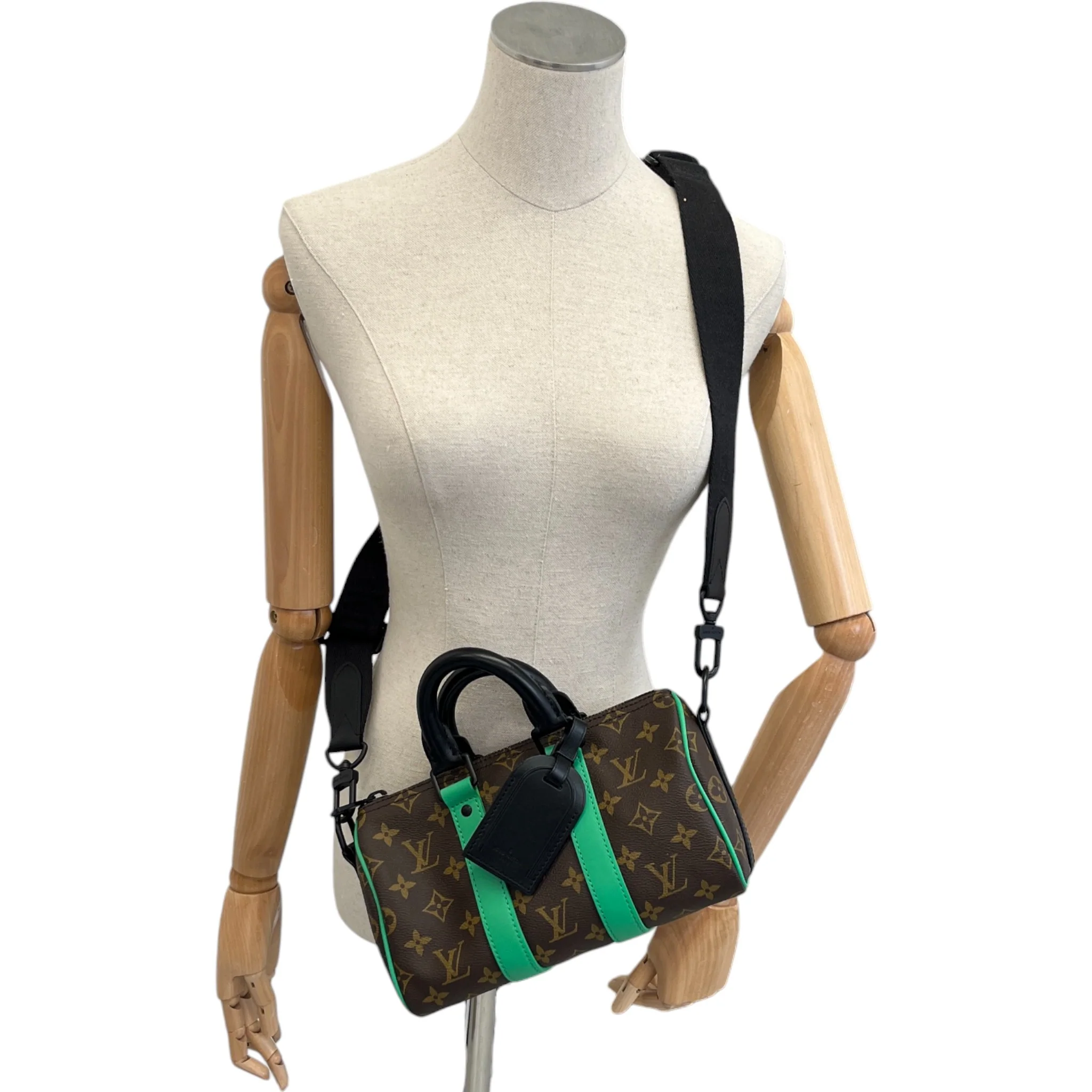 Women's Monogram Macassar Keepall Bandouliere 25 Bag Brown - Image 2