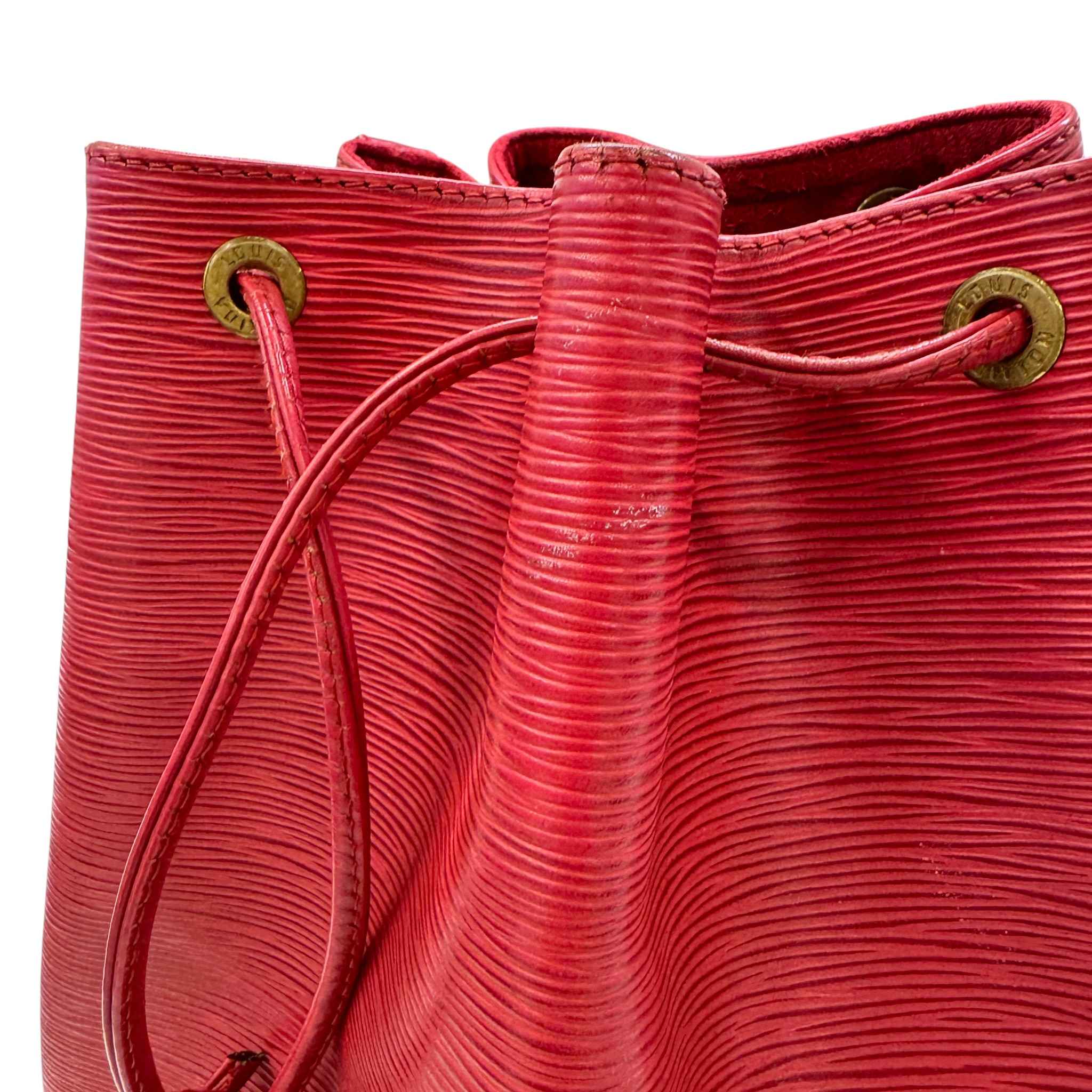 Women's Noe Epi Leather Bag Red - Image 15