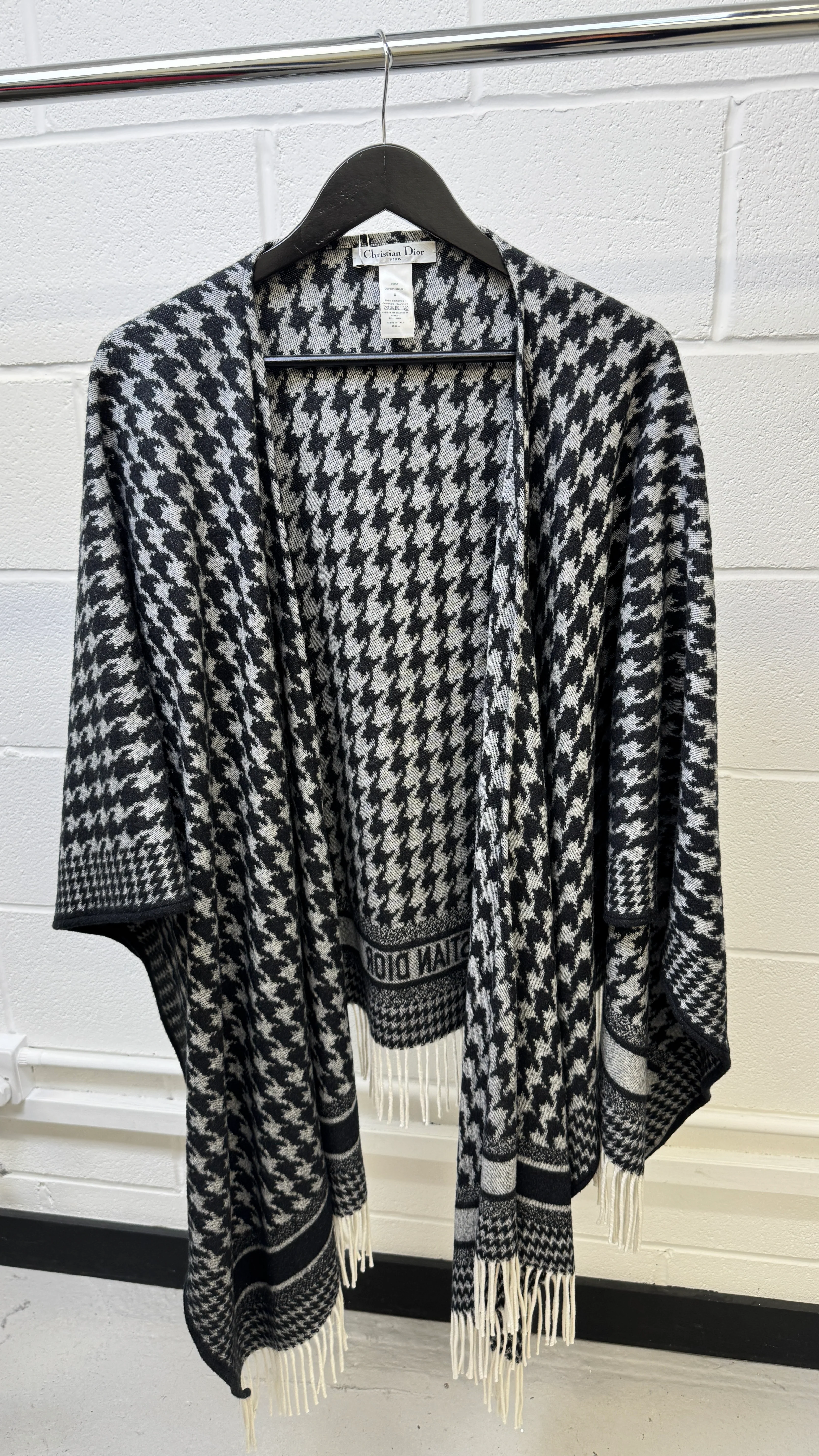 Women's Oblique Cashmere Poncho Grey - Image 10