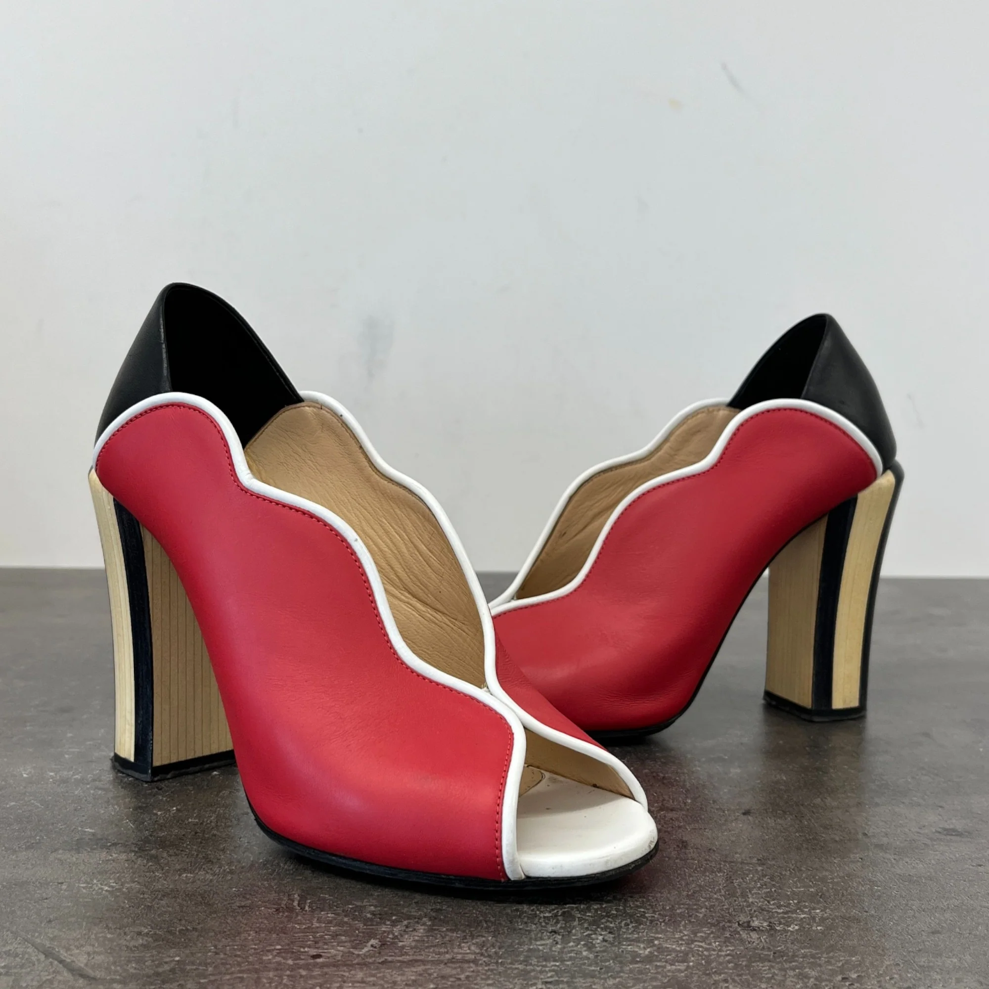 Women's Scallop Lined Peep Toe Heels Red Size EU 37.5 / UK 4.5 - Image 11
