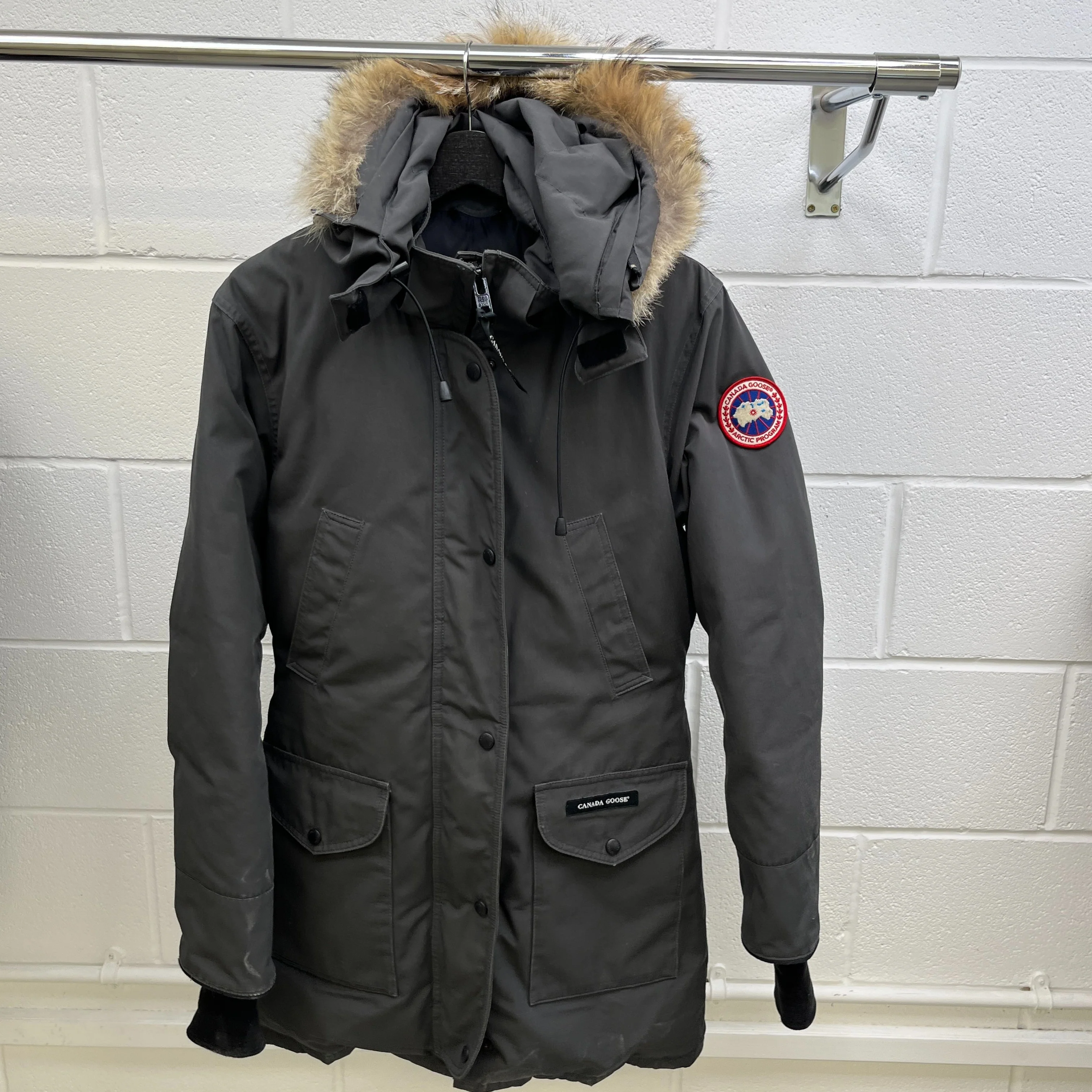 Women's Trillium Parka Down Jacket Grey Size S - Image 9